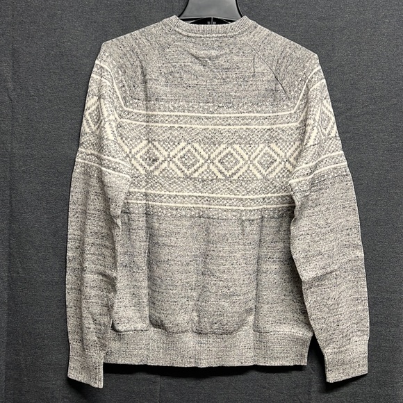 NWT - GAP Factory Men's Fair Isle Raglan Sweater, Light Gray - Size Large - Picture 3 of 11